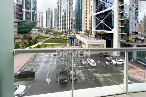 Apartamento en Jumeirah Lake Towers, Dubai, 1 dormitorio, 69.96 m², № 140277 - foto 13