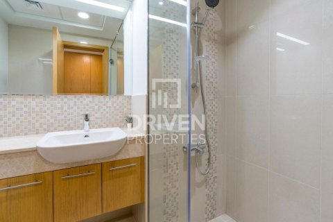 Apartamento en Bellevue Towers, Downtown Dubai (Downtown Burj Dubai), Dubai, 2 dormitorios, 120.03 m², № 140830 - foto 13