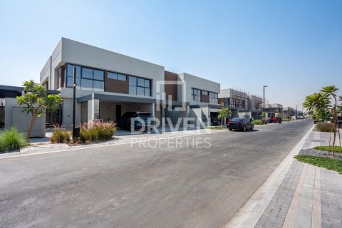 Villa in Dubai 3 bedrooms, 281.59 sq.m. № 140828 - photo 28