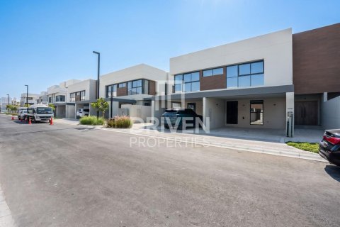 Villa in Dubai 3 bedrooms, 281.59 sq.m. № 140828 - photo 27