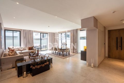 Villa in Dubai 3 bedrooms, 281.59 sq.m. № 140828 - photo 2