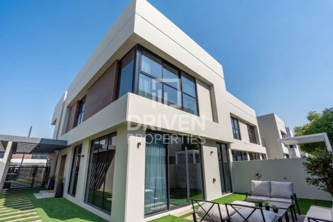 Villa in Dubai 3 bedrooms, 281.59 sq.m. № 140828 - photo 23