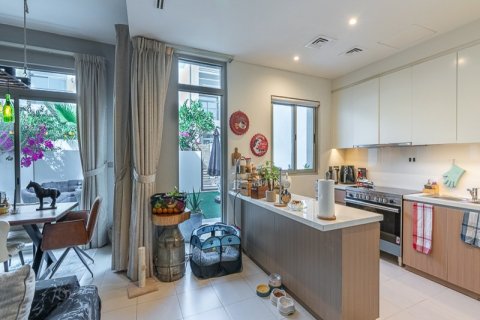 Villa in Dubai 3 bedrooms, 181.46 sq.m. № 52675