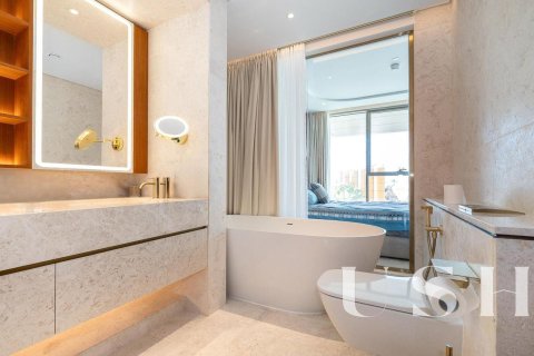 Apartment in Palm Jumeirah, Dubai 2 bedrooms, 157 sq.m. № 39621 - photo 12