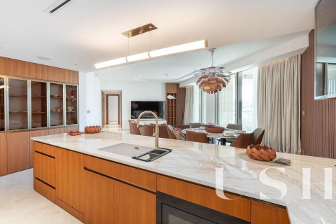 Apartment in Palm Jumeirah, Dubai 2 bedrooms, 157 sq.m. № 39621 - photo 3