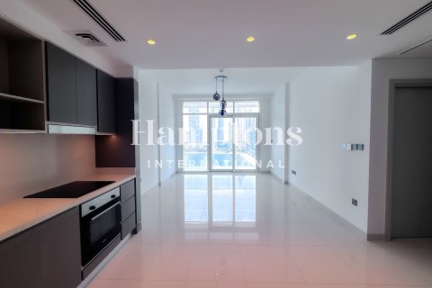 Apartamento en Dubai Harbour, Dubai, 2 dormitorios, 106.90998531 m², № 118426 - foto 8