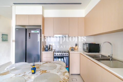 Appartement à Grandeur Residences, Palm Jumeirah, Dubai, 2 chambres, 119.31996805 m², № 110968 - photo 2