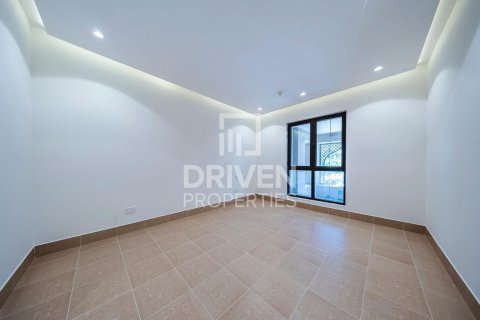 Apartment in Downtown Dubai (Downtown Burj Dubai), Dubai 2 bedrooms, 124.03 sq.m. № 140853 - photo 4
