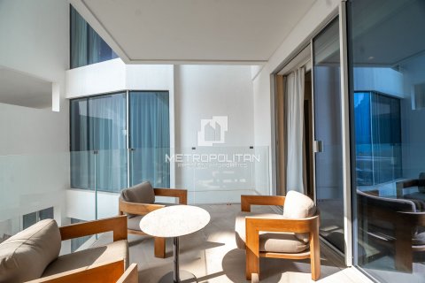Снять в аренду квартиру в FIVE Palm Jumeirah, Пальма Джумейра, Дубай: 3 спальни, 216м², № 74155 - фото 28