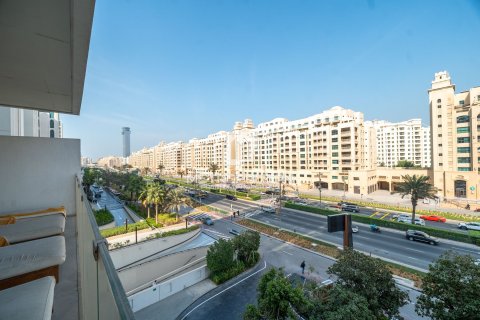Снять в аренду квартиру в FIVE Palm Jumeirah, Пальма Джумейра, Дубай: 3 спальни, 216м², № 74155 - фото 10
