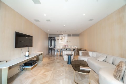 Appartement à FIVE Palm Jumeirah, Palm Jumeirah, Dubai, 3 chambres, 216 m², № 74155