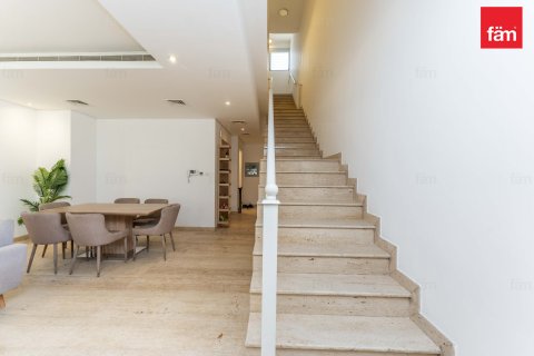 Adosado en Dubai, 4 dormitorios, 156 m², № 115010 - foto 4