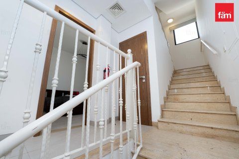 Adosado en Dubai, 4 dormitorios, 156 m², № 115010 - foto 5