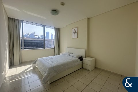 Apartment in DIFC, Dubai 2 bedrooms, 154 sq.m. № 75429 - photo 11