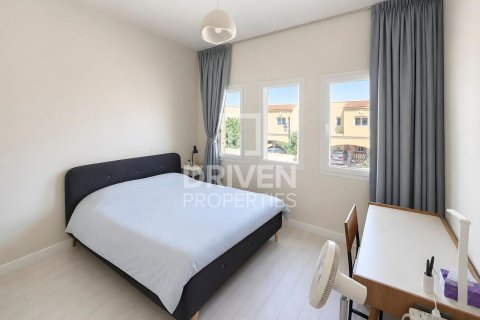 Villa en Casa Dora, Serena, Dubai, 2 dormitorios, 172.52 m², № 142995 - foto 3