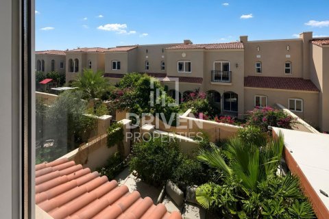 Villa en Casa Dora, Serena, Dubai, 2 dormitorios, 172.52 m², № 142995 - foto 15