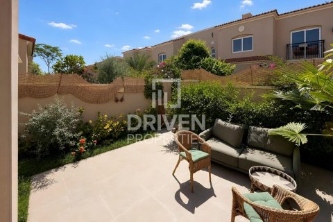 Villa en Casa Dora, Serena, Dubai, 2 dormitorios, 172.52 m², № 142995 - foto 18
