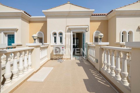 Maison de ville à District 12, Jumeirah Village Circle, Dubai, 1 chambre, 179.95 m², № 142998 - photo 13