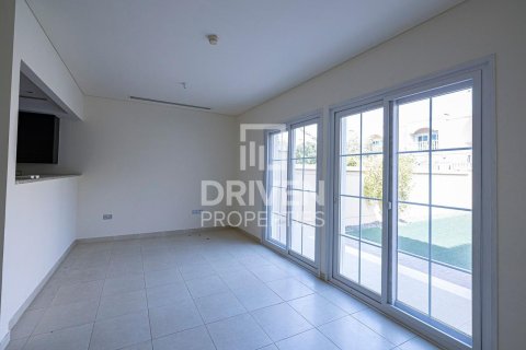 Maison de ville à District 12, Jumeirah Village Circle, Dubai, 1 chambre, 179.95 m², № 142998 - photo 3