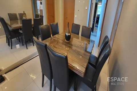 Apartment in Dubai Marina, Dubai 4 bedrooms, 244 sq.m. № 122894 - photo 4