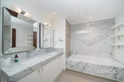 Снять в аренду квартиру в Дубай Марине, Дубай: 2 спальни, 125м², № 122892 - фото 16