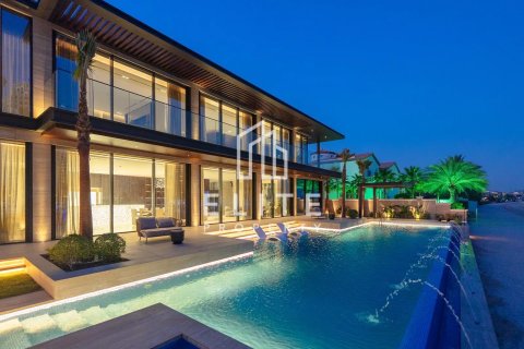 Villa in Palm Jumeirah, Dubai 6 bedrooms, 1358 sq.m. № 121475