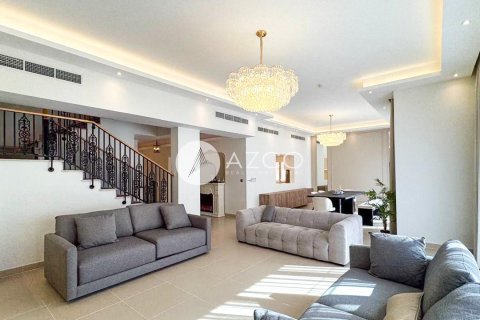 Вилла в Дубае, 4 спальни, 468.7м², № 37818