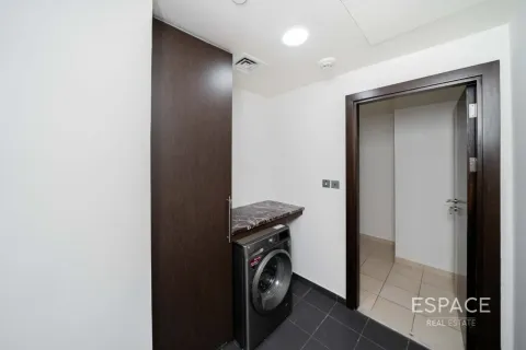 Apartment in Jumeirah Beach Residence, Dubai 4 bedrooms, 288 sq.m. № 122907 - photo 10