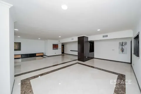 Apartment in Jumeirah Beach Residence, Dubai 4 bedrooms, 288 sq.m. № 122907 - photo 6