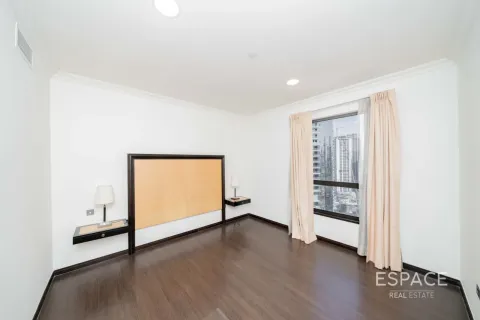 Apartment in Jumeirah Beach Residence, Dubai 4 bedrooms, 288 sq.m. № 122907 - photo 14