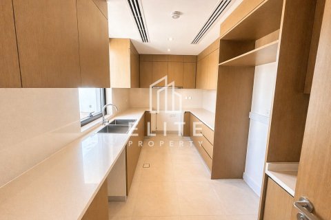 Villa in Al Furjan, Dubai 5 bedrooms, 625 sq.m. № 139063 - photo 7