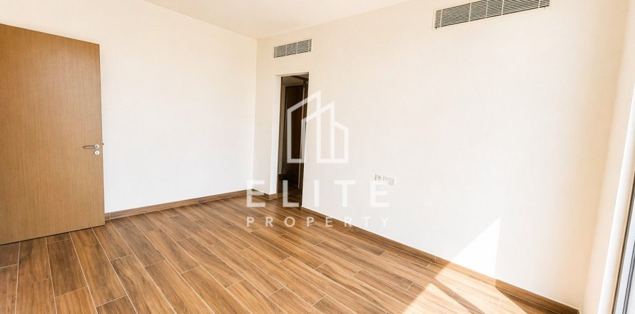 Villa in Al Furjan, Dubai 5 bedrooms, 625 sq.m. № 139063