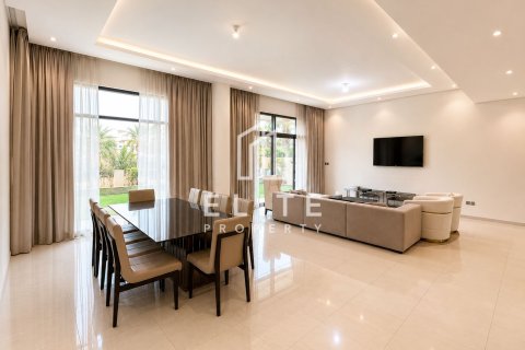 Villa en The Field, DAMAC Hills (Akoya by DAMAC), Dubai, 5 dormitorios, 465 m², № 139071 - foto 3