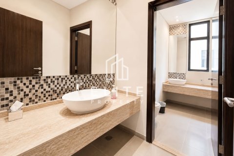 Villa en The Field, DAMAC Hills (Akoya by DAMAC), Dubai, 5 dormitorios, 465 m², № 139071 - foto 21