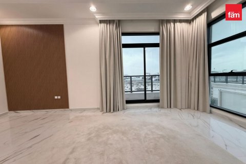 Villa in Dubai 5 bedrooms, 930.2 sq.m. № 139709 - photo 16