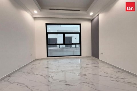 Villa in Dubai 5 bedrooms, 930.2 sq.m. № 139709 - photo 13