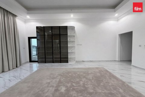 Villa in Dubai 5 bedrooms, 930.2 sq.m. № 139709 - photo 6