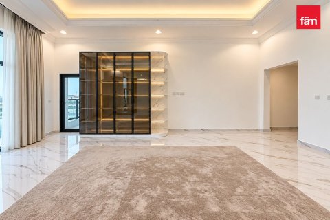 Villa in Dubai 5 bedrooms, 930.2 sq.m. № 139709 - photo 3