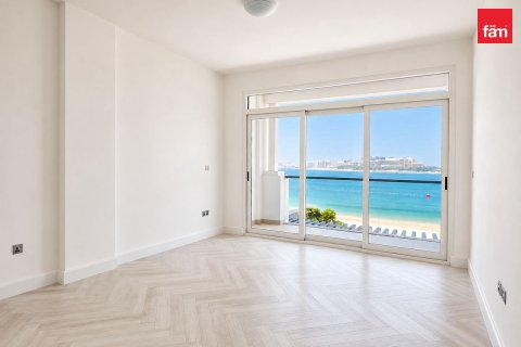 Снять в аренду виллу в Пальме Джумейре, Дубай: 5 спален, 263.9м², № 139710 - фото 11