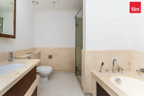 Apartment in Downtown Dubai (Downtown Burj Dubai), Dubai 2 bedrooms, 151.9 sq.m. № 123315 - photo 24
