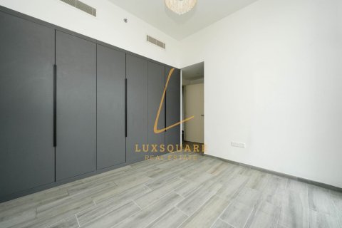 Apartment in Midtown, Dubai Production City (IMPZ), Dubai 3 bedrooms, 168 sq.m. № 139540 - photo 17