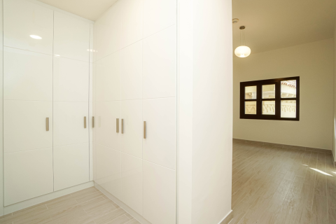 Apartment in Jumeirah Golf Estates, Dubai 2 bedrooms, 128 sq.m. № 139539 - photo 17