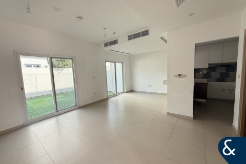 Adosado en Villanova, Dubai Land, Dubai, 3 dormitorios, 179 m², № 91163 - foto 3