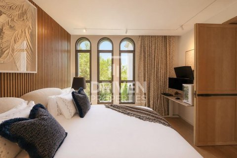 Villa à Jumeirah Islands, Dubai, 4 chambres, 1001.68 m², № 141102 - photo 9