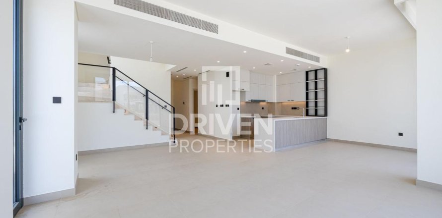 Villa in Golf Grove, Dubai Hills Estate, Dubai 3 bedrooms, 270.63 sq.m. № 141100