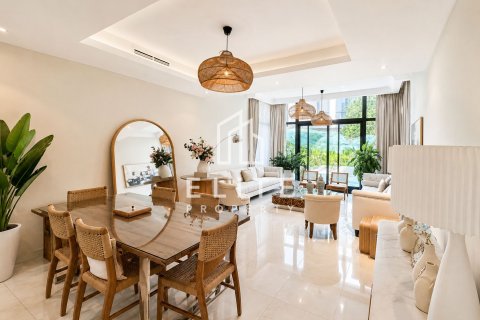 Townhouse in The Field, DAMAC Hills (Akoya by DAMAC), Dubai 5 bedrooms, 325 sq.m. № 134973 - photo 4