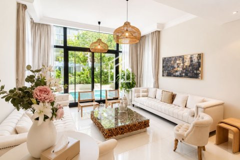 Townhouse in The Field, DAMAC Hills (Akoya by DAMAC), Dubai 5 bedrooms, 325 sq.m. № 134973 - photo 2