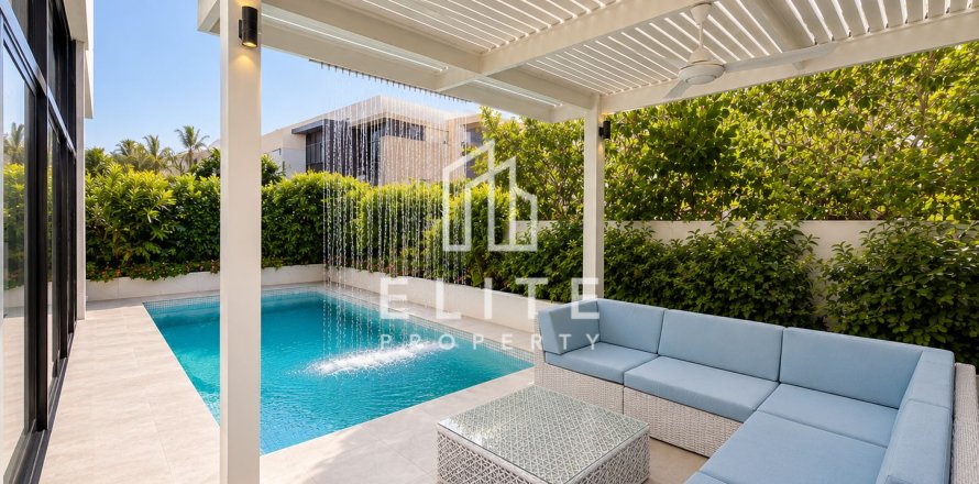 Townhouse in The Field, DAMAC Hills (Akoya by DAMAC), Dubai 5 bedrooms, 325 sq.m. № 134973