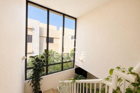 Townhouse in The Field, DAMAC Hills (Akoya by DAMAC), Dubai 5 bedrooms, 325 sq.m. № 134973 - photo 11