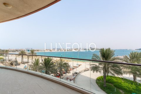 Apartment in Palm Jumeirah, Dubai 3 bedrooms, 222 sq.m. № 45808
